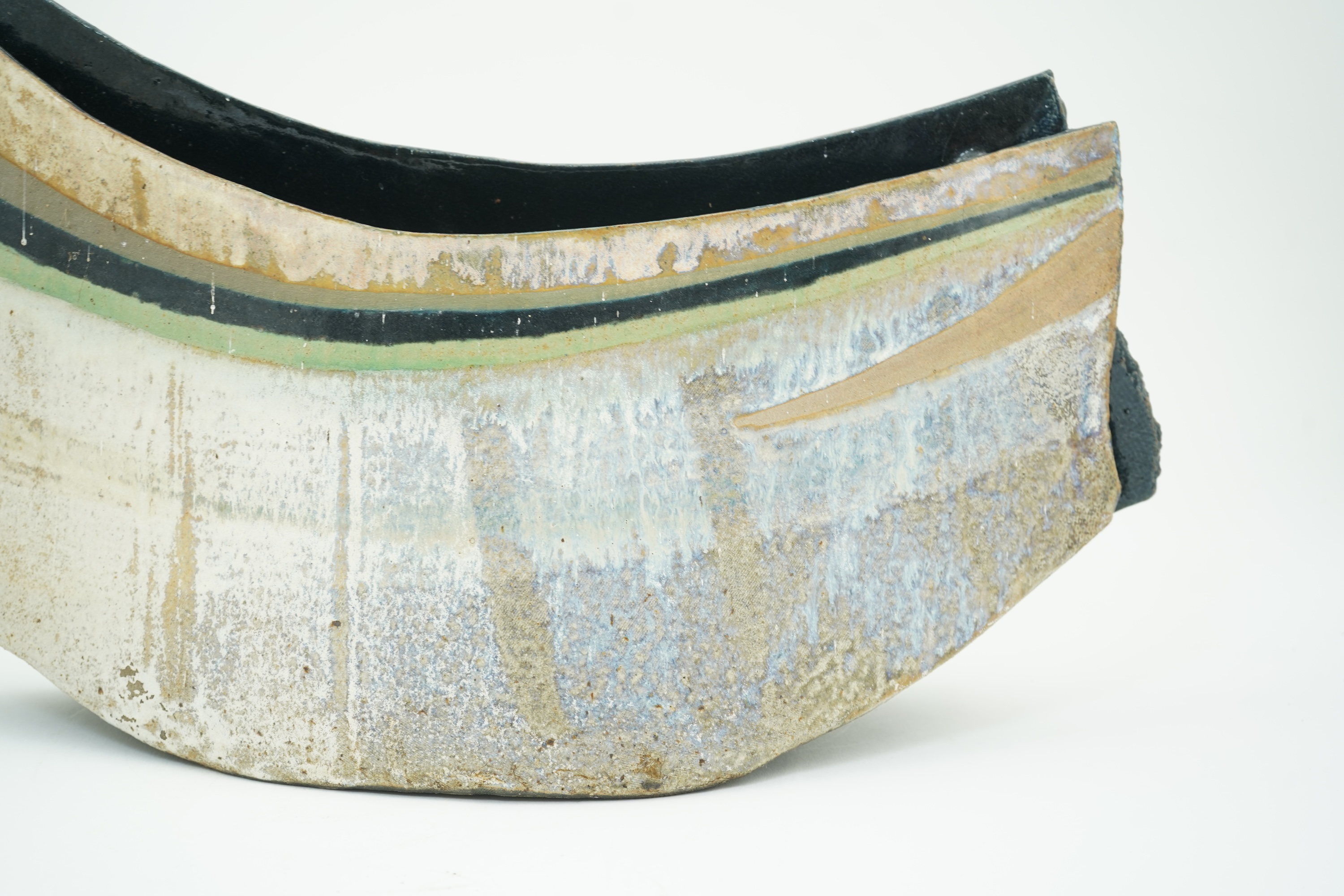 Jill Fanshawe Kato (b.1943): A stoneware Ikebana vase